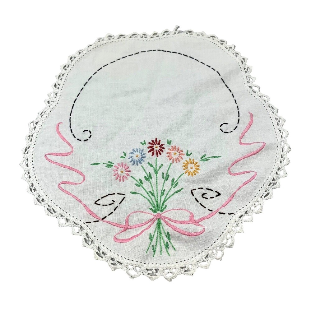 Vintage Hand Crochet Edge Embroidered Floral Dresser Table Scarf